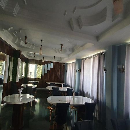 Oyo Hotel Rajshree Akolia エクステリア 写真