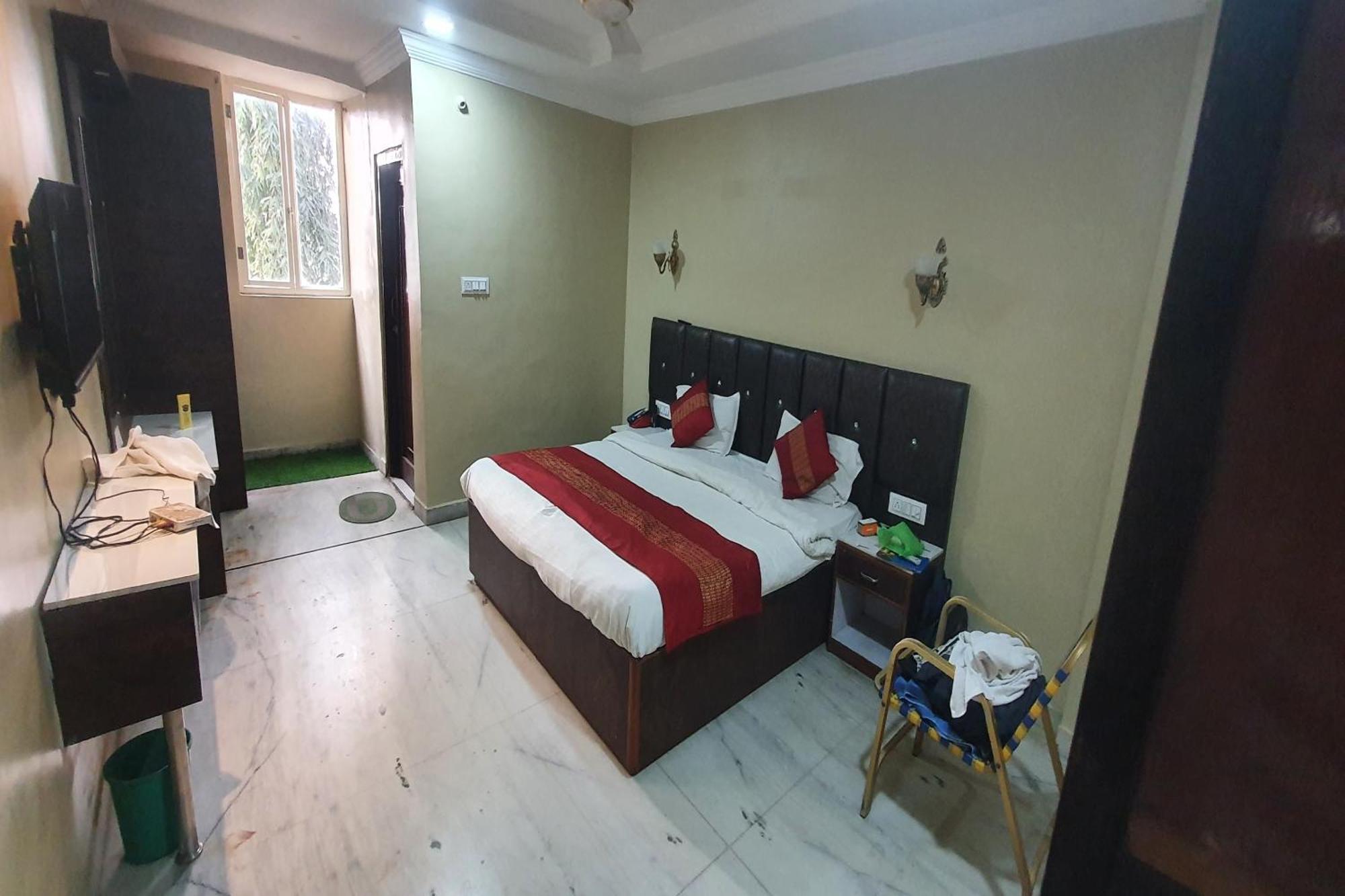 Oyo Hotel Rajshree Akolia エクステリア 写真
